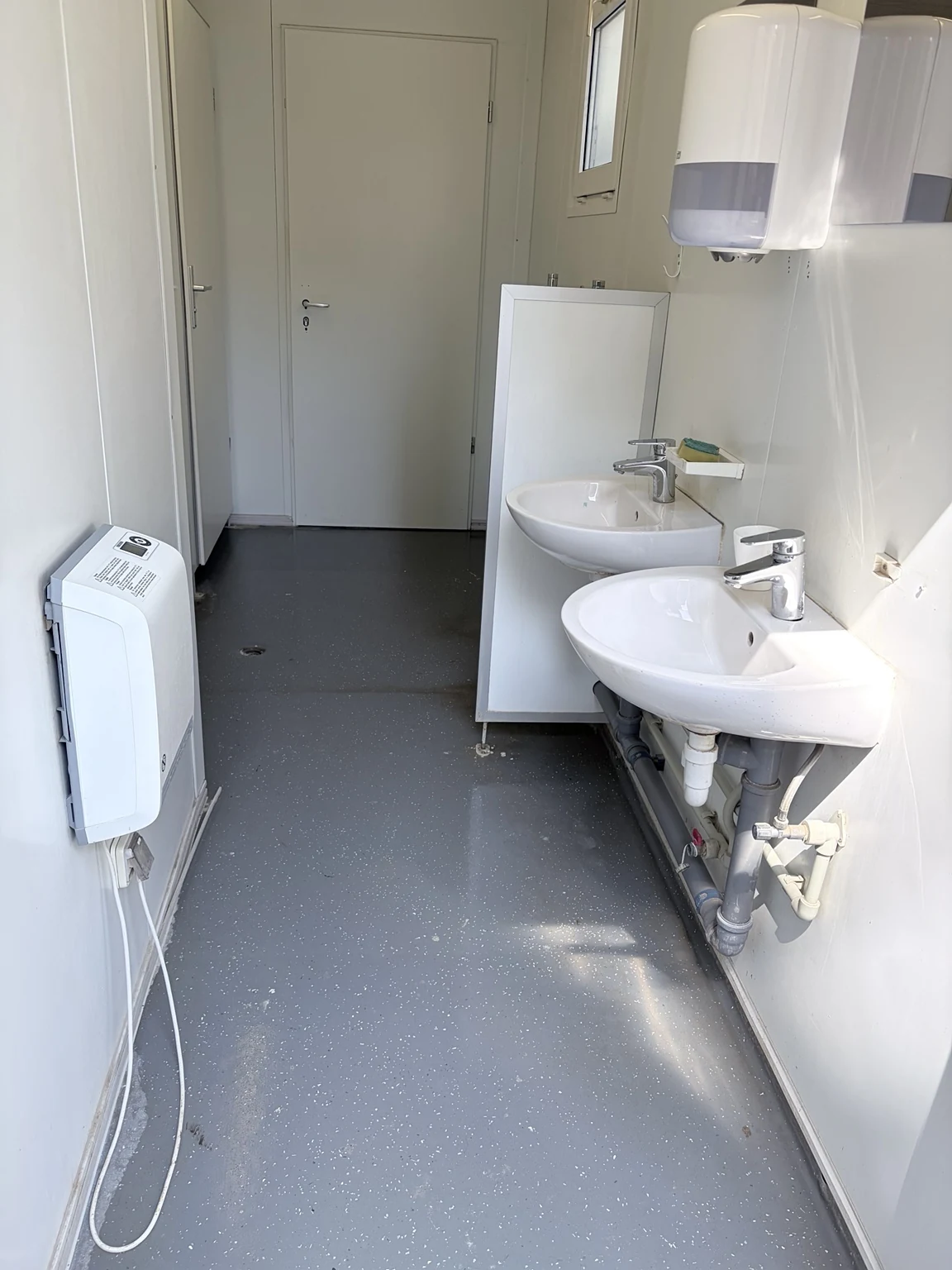 Sanitärcontainer gereinigt